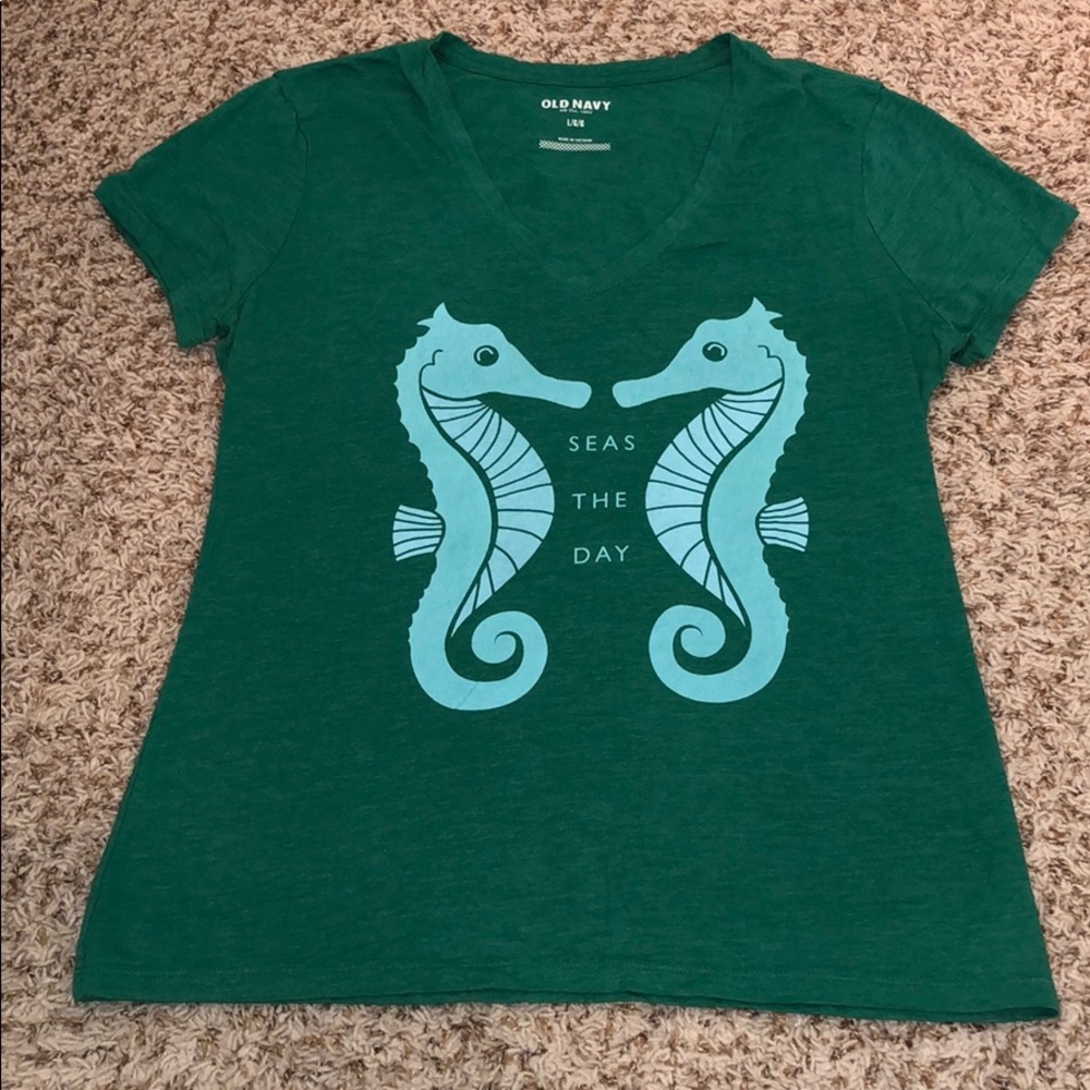 Women’s Size Large Old Navy T-Shirt